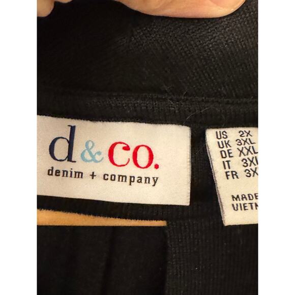 Denim & Company Black Top with Keyhole Plus Size 2X - Picture 3 of 4